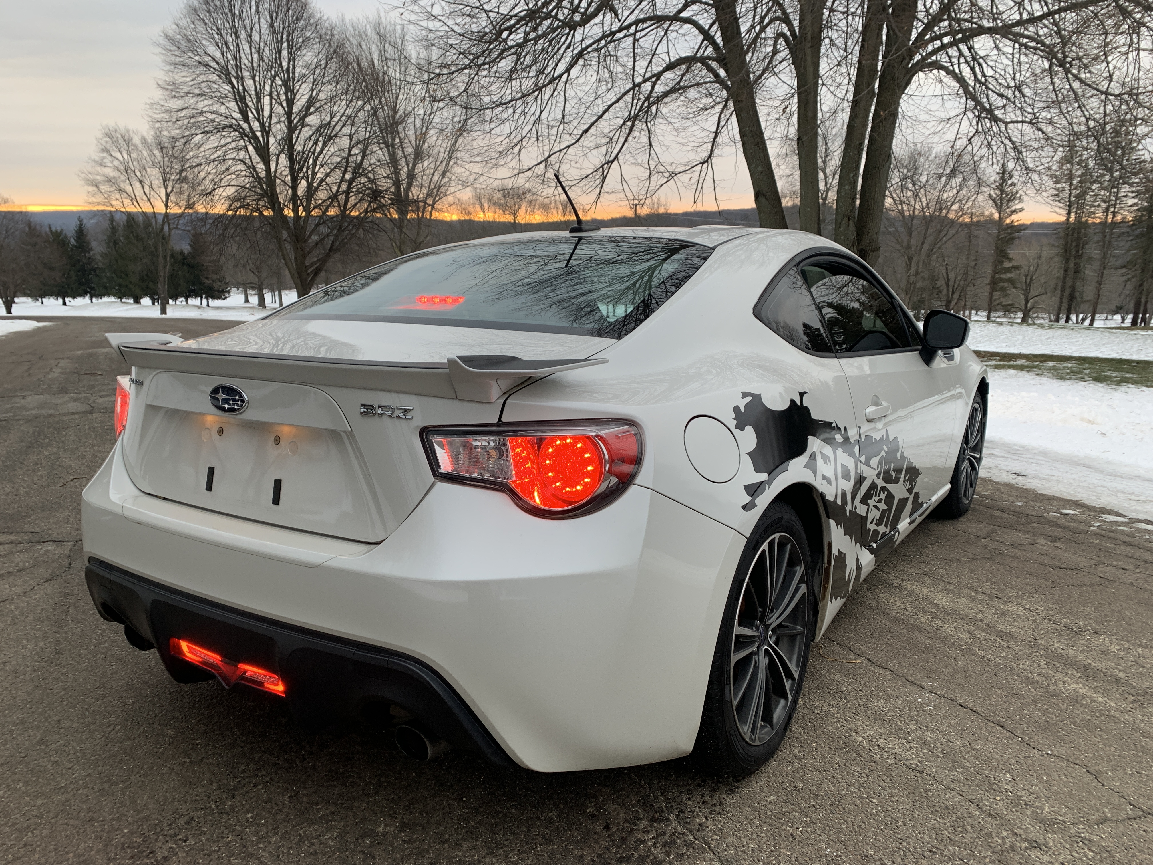 2013 Subaru BRZ Limited - 6 Speed FA20 Boxer with Toyota D-4S Dual Injection, TORSEN LSD, Japan-Built — photo 17
